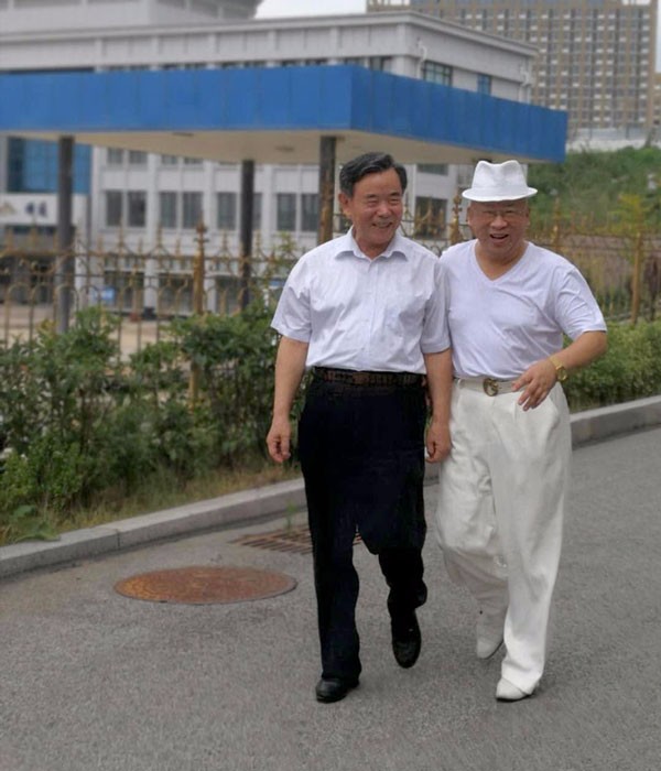 ●會(huì)長(zhǎng)接待青島市政協(xié)主席胡延森同志。2.jpg