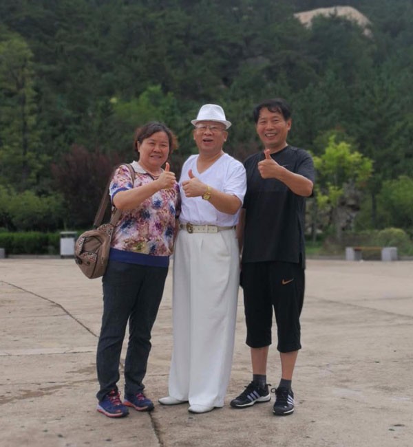 ●會(huì)長(zhǎng)接待濟(jì)寧市政協(xié)副主席曹景群同志。.jpg