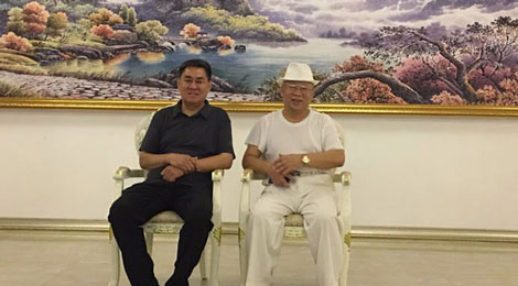 ●董事長(zhǎng)接待山東省政府辦公廳主任、交通廳廳長(zhǎng)張傳亭同志。