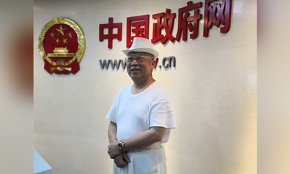 ●董事長(zhǎng)接受新華社采訪。